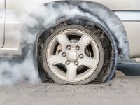 Emergency Measures to Take After a Tire Blowout While Driving