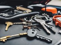 Affordable Car Key Extraction for Lockouts: Expert Tips and Solutions