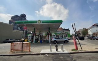 stop and shop astoria queens