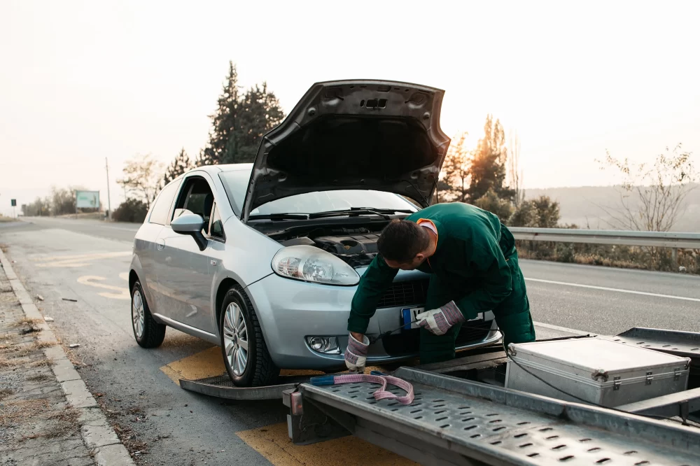 Five Key Advantages of Choosing Local Towing Services for Your Roadside Assistance