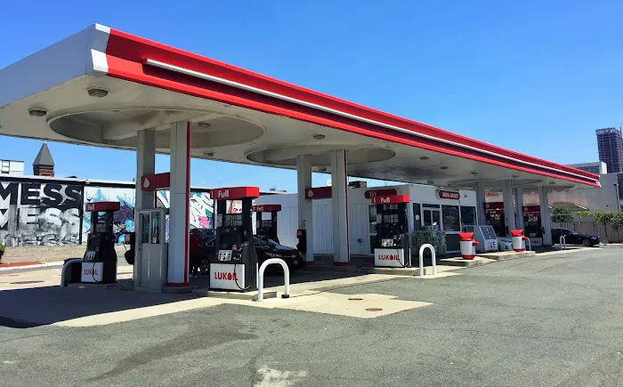 LUKOIL 8
