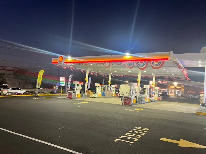 SHELL TRUCK STOP GAS STATION, DUNKIN ,TIRE SHOP 0