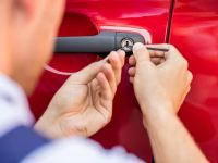 Fast and Reliable Car Unlocking Service for Emergency Situations