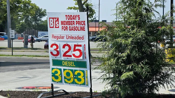BJ's Gas 3
