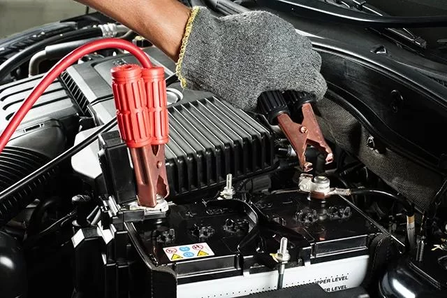 When Do I Need a Battery Jumpstart? Understanding the Signs and Solutions