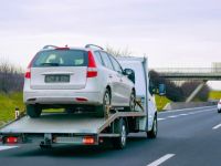 How to Avoid Being Scammed by a Towing Company