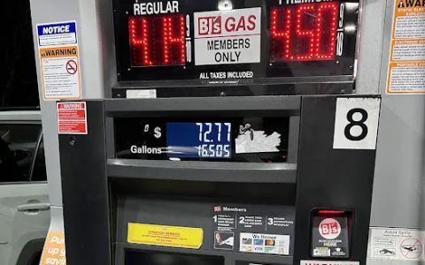BJ's Gas Station