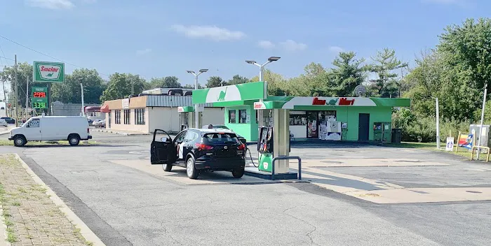 Sinclair Gas Station 3