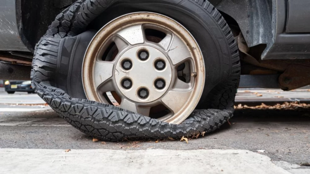 How to Recognize and Handle a Tire Blowout