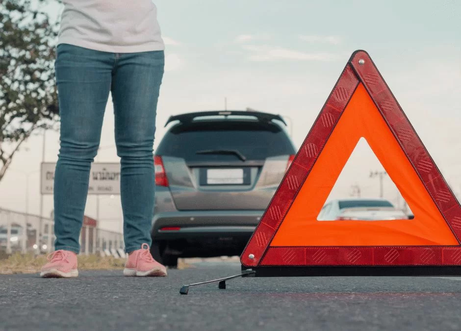 Emergency Auto Assistance: How to Handle Roadside Emergencies with Ease