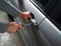 Fast Lockout Solutions for Vehicles with Broken Locks