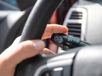 The Importance of Turn Signals in Driving: Why They Should Never Be Ignored