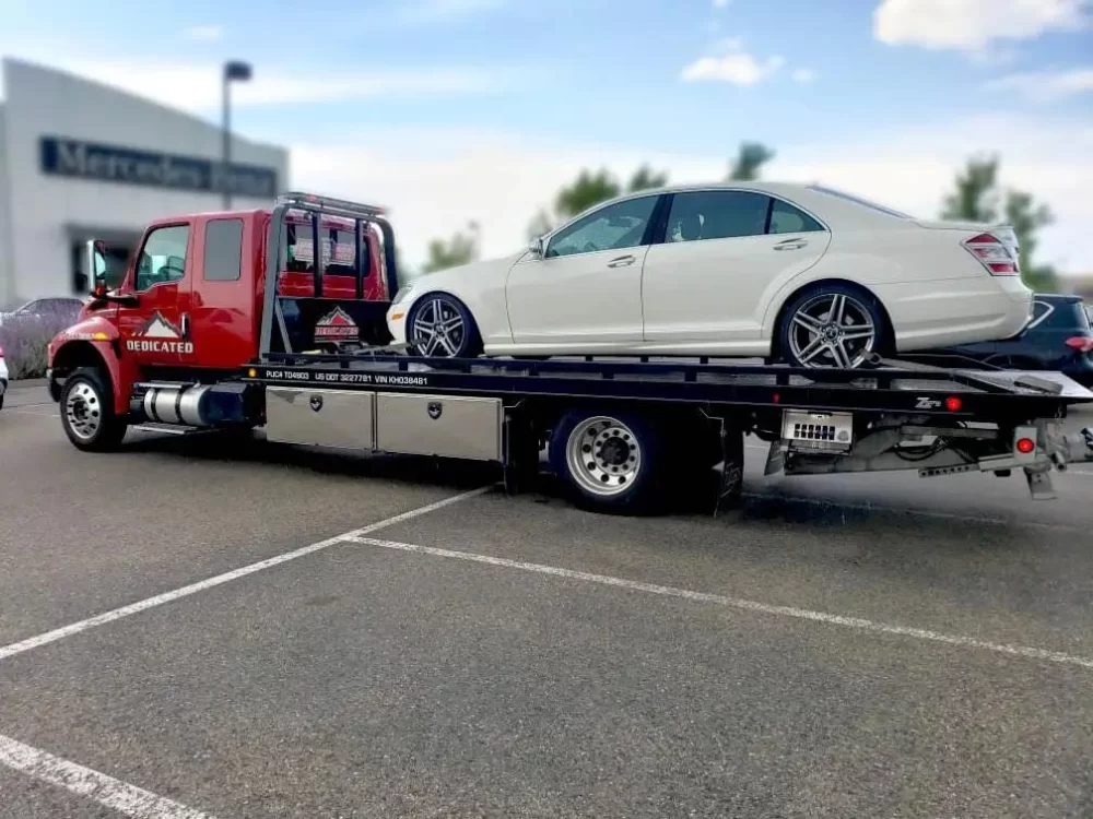 Fast Roadside Towing for Damaged Vehicles – Reliable Help When You Need It Most