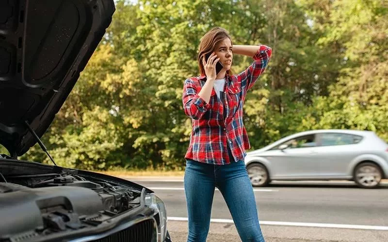 Jumpstarting Your Car vs. Calling Roadside Assistance – Pros, Cons, and Best Practices