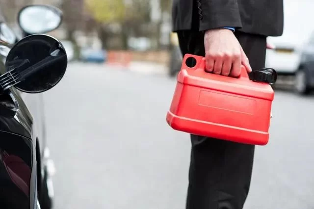 Does Emergency Fuel Delivery Service Cover All Areas? | Rescue & Towing