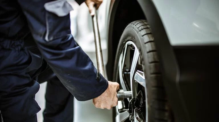 How to Change a Flat Tire on an SUV or Truck: A Step-by-Step Guide