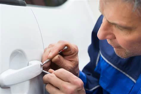 Key Extraction and Lockout Solutions for Cars: What You Need to Know