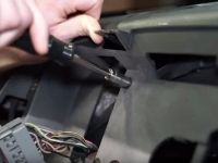 How to Fix a Broken Air Filter in Your Car