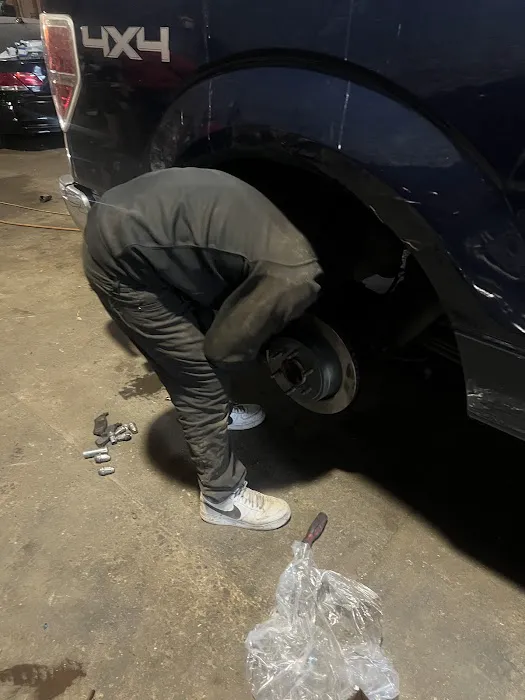 Paco's Auto Repair shop 1