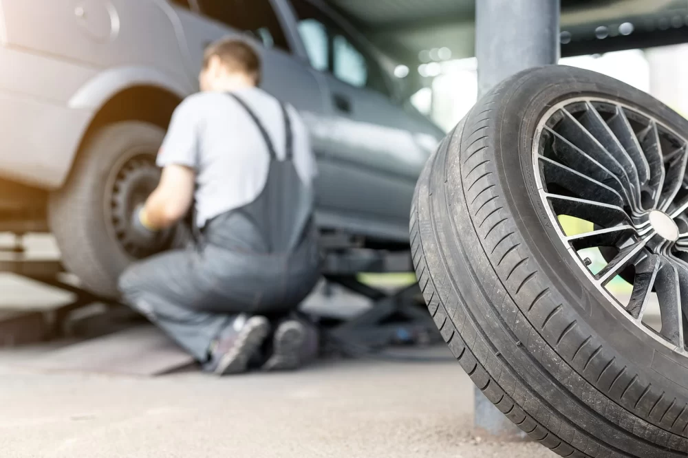 How to Handle a Car with Suspension Issues: Troubleshooting and Repair Tips