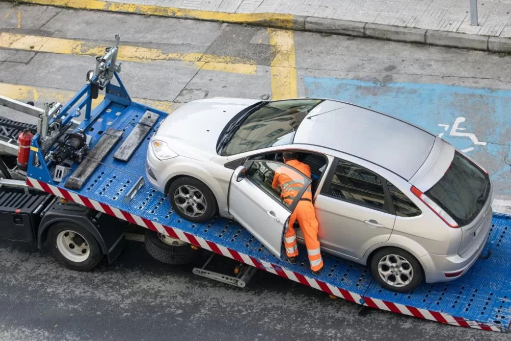 Emergency Towing for Diesel Vehicle Breakdowns: What You Need to Know