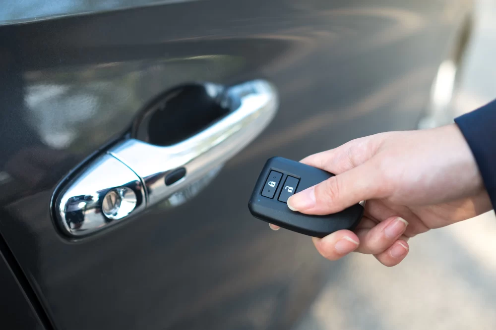 How to Fix a Malfunctioning Power Door Lock: A Step-by-Step Guide