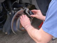 How to Replace the Brake Pads on Your Car: A Complete DIY Guide