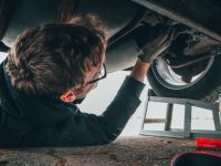 How to Troubleshoot Car Transmission Fluid Leaks