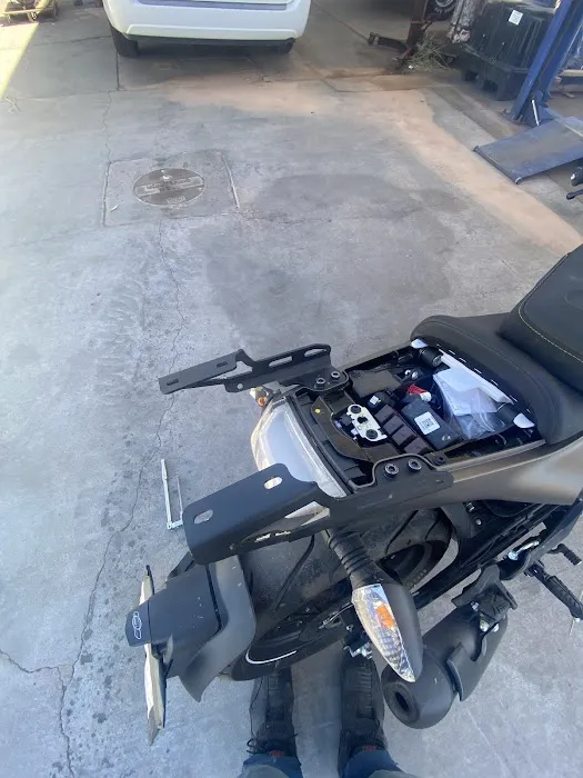 Wilkinson Graphics and Auto 9
