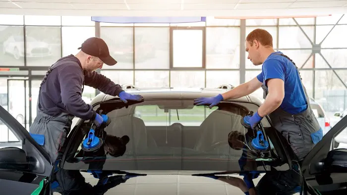 Axel Auto Glass 8