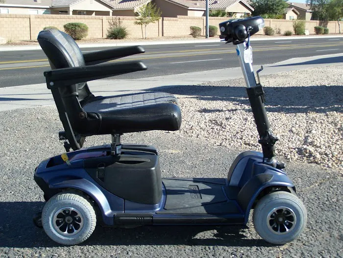 UNKL Al's Mobility Center 9