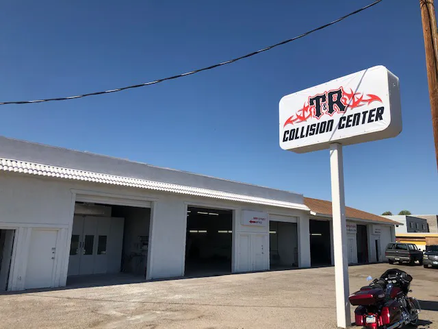 T & R Collision Center 2