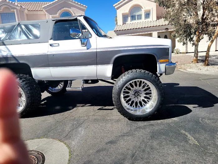 LV PlayToyz Auto LLC 1