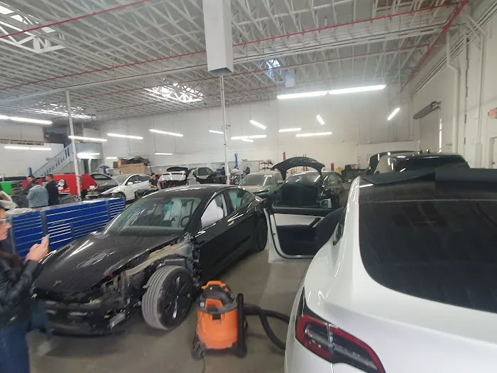 Updated Auto Body Las Vegas 1