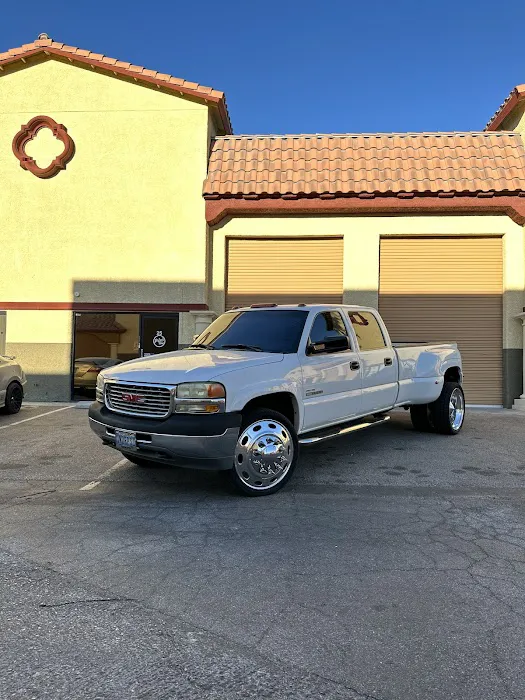 P-Lo’s Tire 0