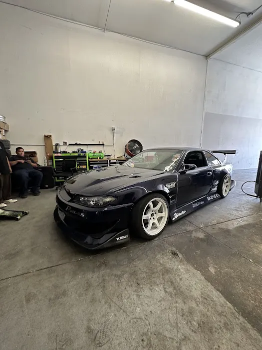 P-Lo’s Tire 9