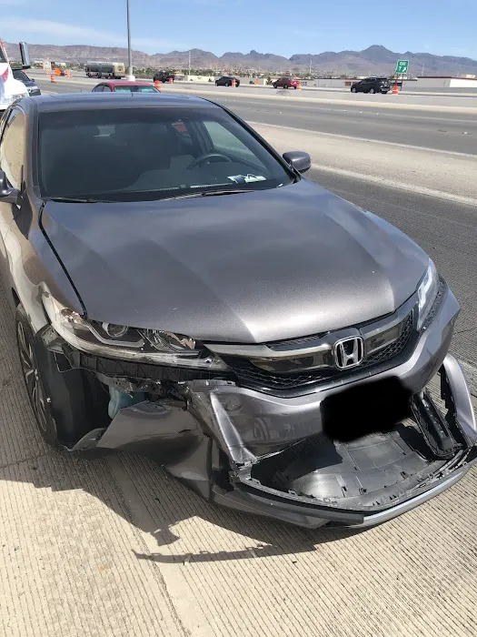 Royal Touch Auto Body 8