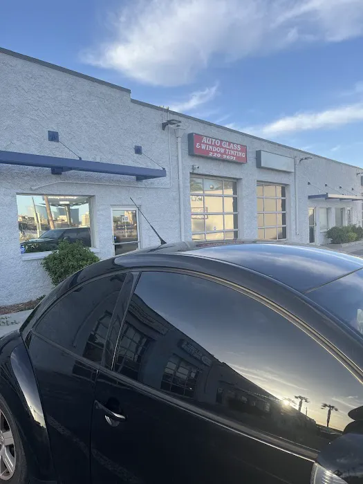 United Auto Glass & Window Tinting 0