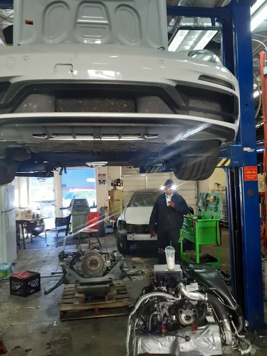 CAR AUTO SERVICE 2