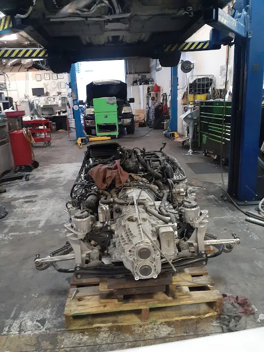 CAR AUTO SERVICE 7