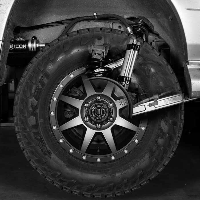 American Off-Road Customs 4x4 upgrade shop 7