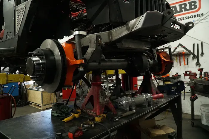 American Off-Road Customs 4x4 upgrade shop 9