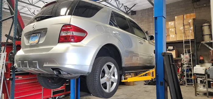 Genesis Garage 0
