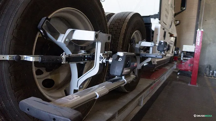 Pro Fleet Repair - Truck & Trailer Repair Las Vegas 6