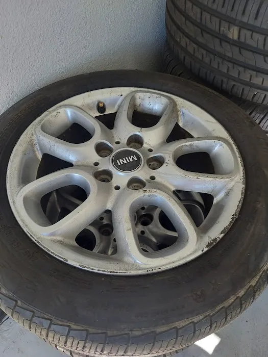Guzman auto customs 7