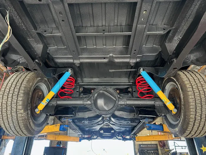 R & R Auto Repair Shop 4