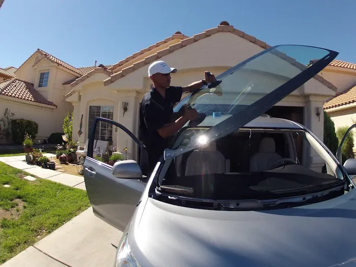 Clear Quality Auto Glass 1