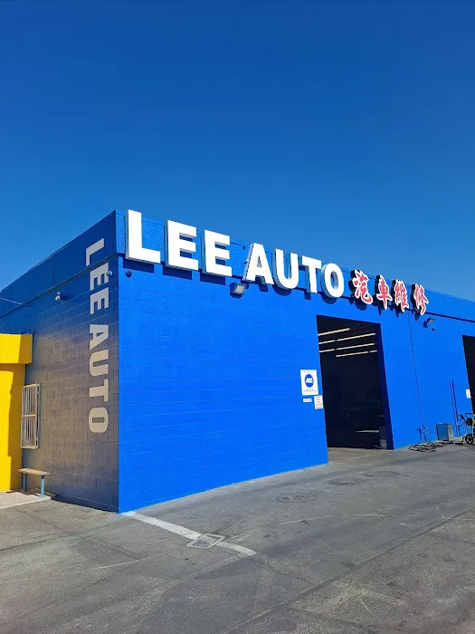 Lee Auto 4