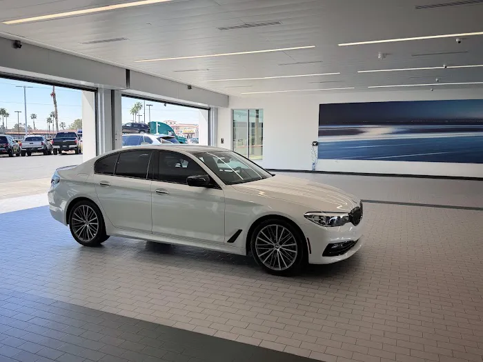 BMW of Las Vegas Service Center 3