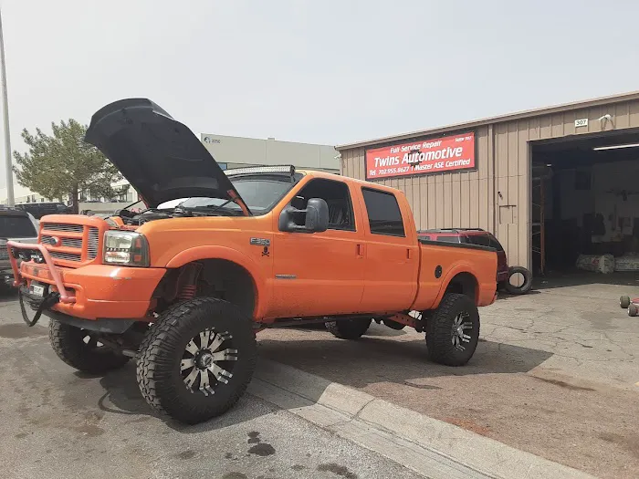 Twins Automotive 8